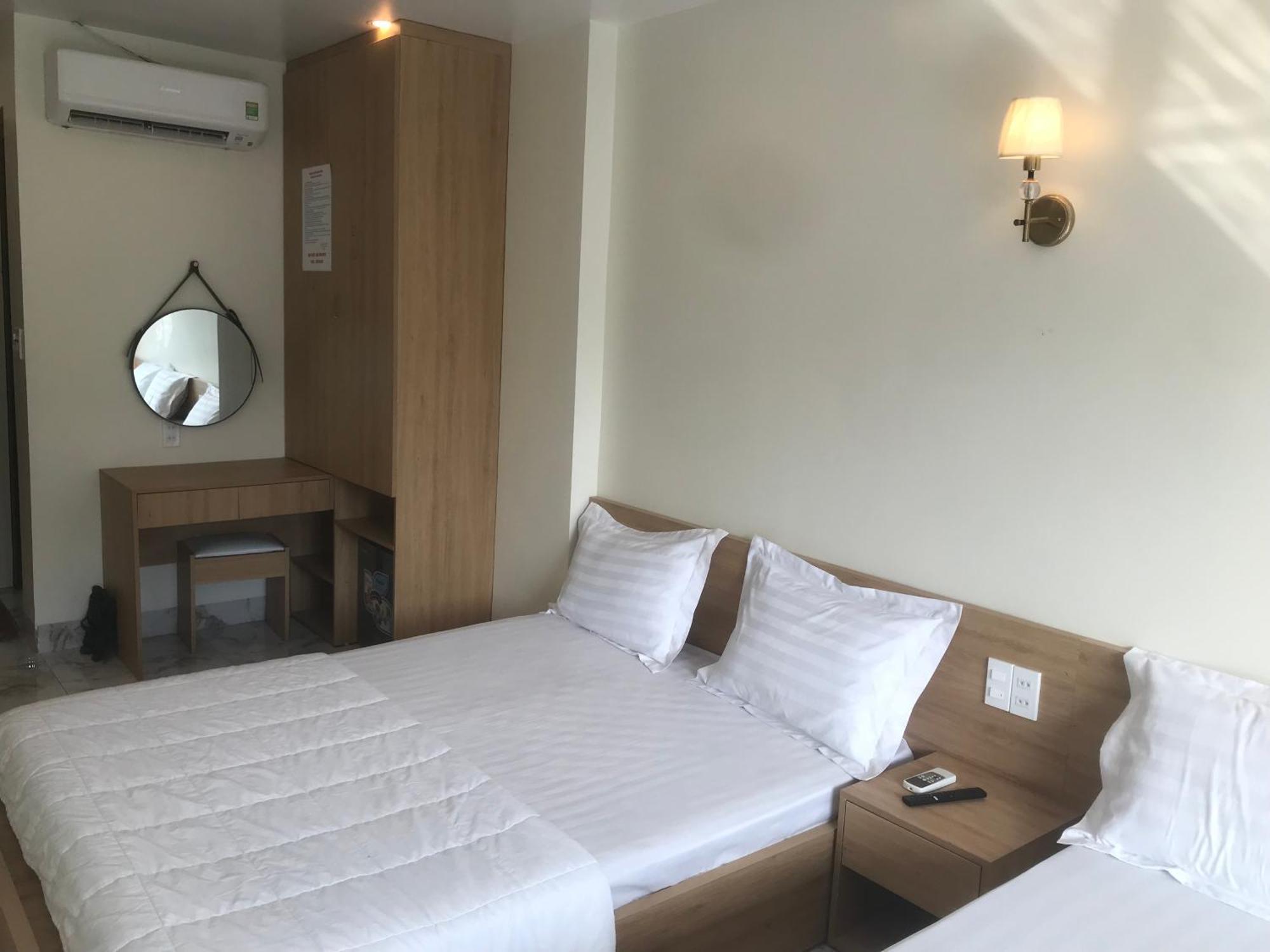 Sea Balcony Hotel Dong Khe Sau Bagian luar foto