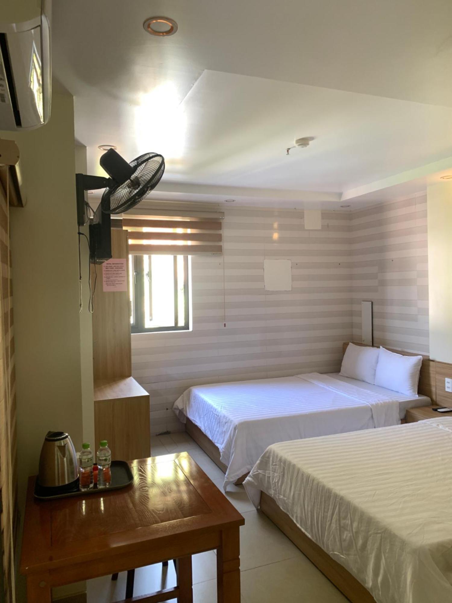 Sea Balcony Hotel Dong Khe Sau Bagian luar foto