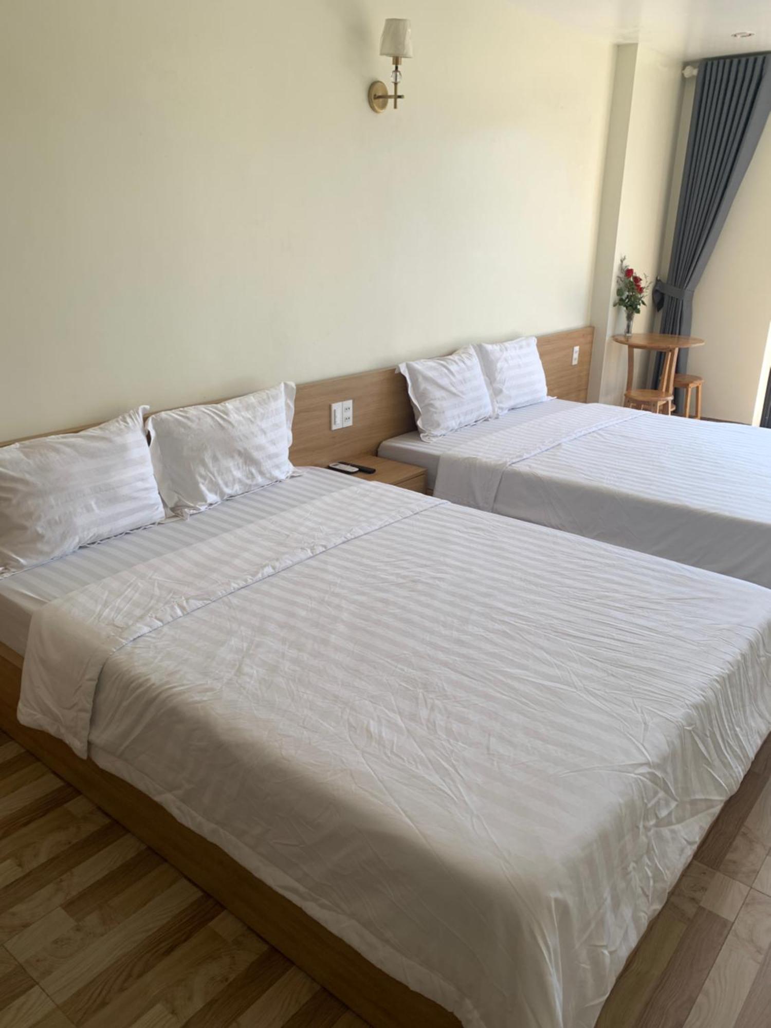 Sea Balcony Hotel Dong Khe Sau Bagian luar foto