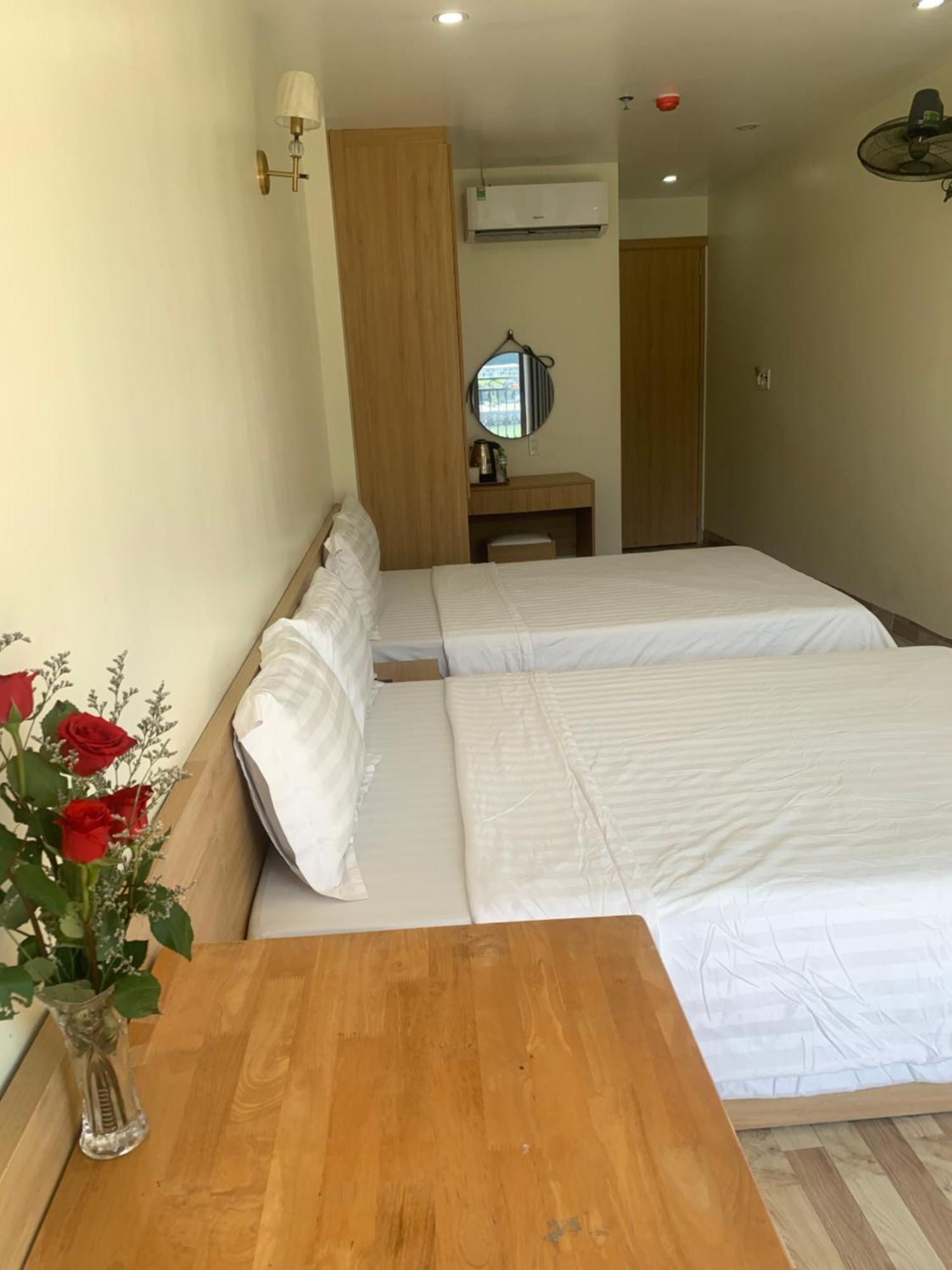 Sea Balcony Hotel Dong Khe Sau Bagian luar foto
